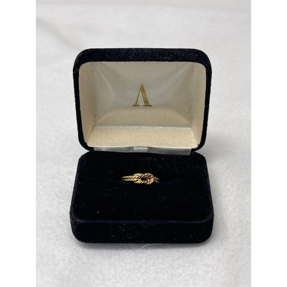 Avon Vintage Gold Tone Textured Rope Love Knot Ring Size 5 Nautical Jewelry